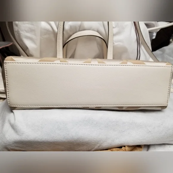 Used Twice - Excellent condition - Coach - Small White / Tan purse - Picture 2 of 7